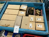Partij messing fittingmateriaal en slangkoppellingen - afbeelding 14 van  14