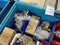 Partij messing fittingmateriaal en slangkoppellingen - afbeelding 12 van  14