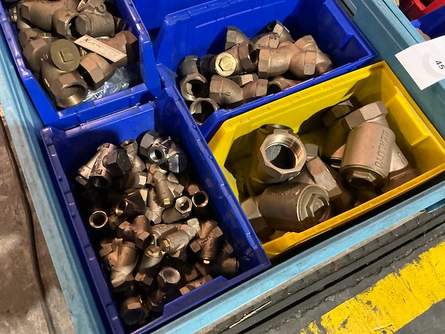 Partij messing fittingmateriaal - afbeelding 3 van  9