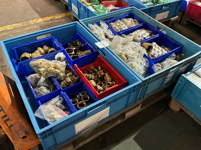Partij messing fittingmateriaal - afbeelding 7 van  14