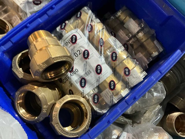 Partij messing fittingmateriaal - afbeelding 14 van  14