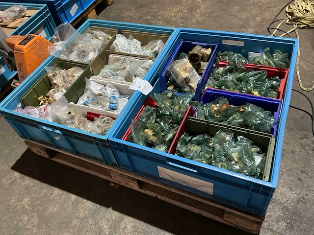 Partij messing fittingmateriaal - afbeelding 4 van  12