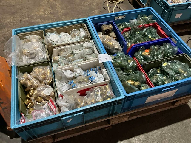 Partij messing fittingmateriaal - afbeelding 5 van  12