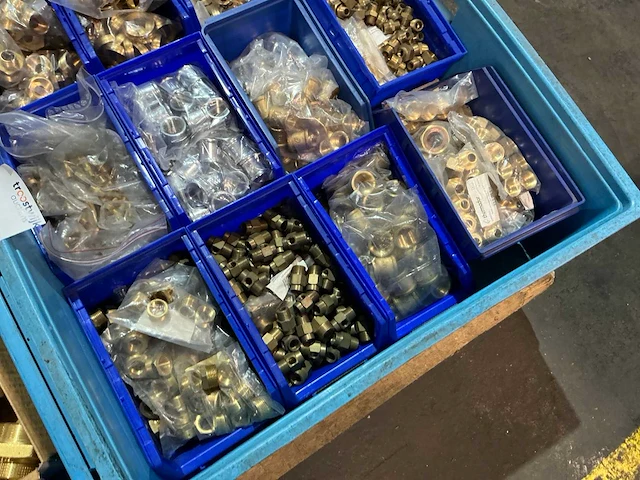 Partij messing fittingmateriaal - afbeelding 6 van  8