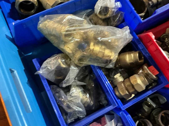 Partij messing fittingmateriaal - afbeelding 12 van  14