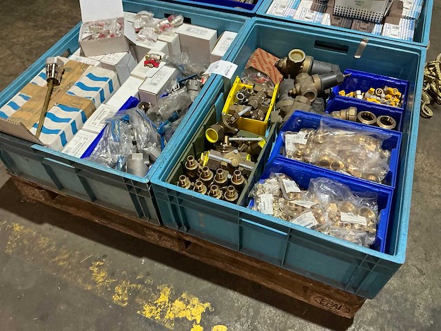 Partij messing installatie materiaal - afbeelding 10 van  16