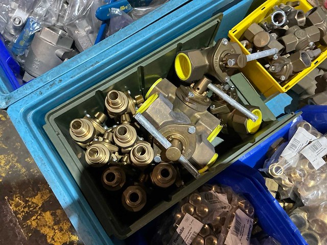 Partij messing installatie materiaal - afbeelding 12 van  16