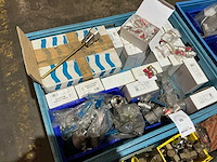 Partij messing installatie materiaal - afbeelding 15 van  16