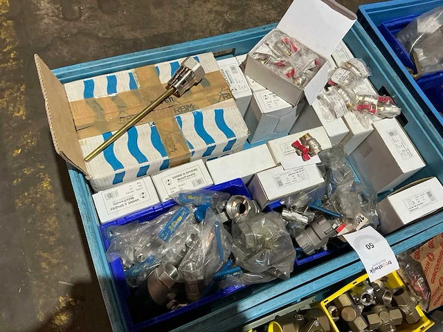 Partij messing installatie materiaal - afbeelding 15 van  16