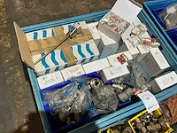 Partij messing installatie materiaal - afbeelding 15 van  16