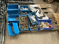 Partij messing koppelstukken - afbeelding 1 van  4