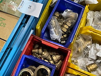 Partij messing kranen en fittingmateriaal - afbeelding 7 van  10