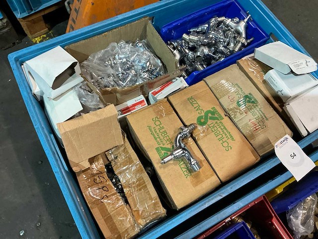 Partij messing kranen en fittingmateriaal - afbeelding 9 van  10