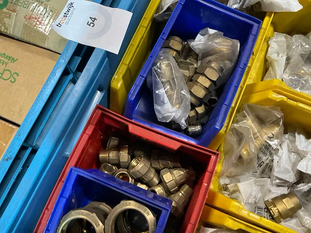 Partij messing kranen en fittingmateriaal - afbeelding 7 van  10