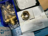 Partij messing pijpfittingmateriaal - afbeelding 8 van  9