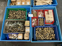 Partij messing slangkoppellingen