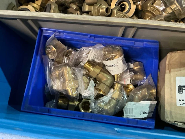 Partij messing slangkoppellingen - afbeelding 10 van  10