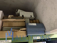 Partij meszekeringen en zekeringhouders - afbeelding 9 van  17