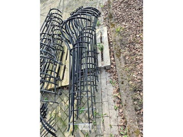 Partij metalen boombescherming - afbeelding 2 van  3