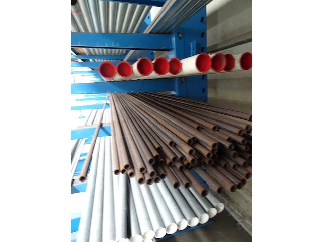 Partij metalen buizen - afbeelding 4 van  5