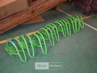 Partij metalen fietsbeugels - afbeelding 1 van  5