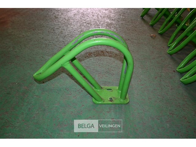 Partij metalen fietsbeugels - afbeelding 2 van  5