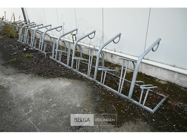 Partij metalen fietsrekken - afbeelding 2 van  7