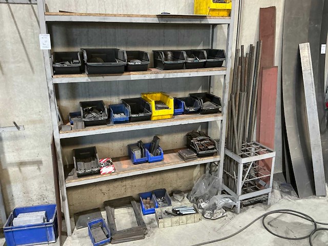 Partij metalen halffabrikaten - afbeelding 12 van  17