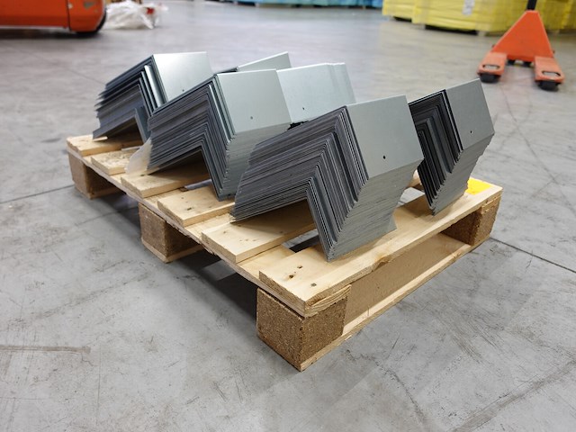 Partij metalen hoekprofiel - afbeelding 3 van  3