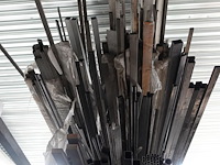 Partij metalen/ inox/aluminium profielen + 9 x houder - afbeelding 4 van  9