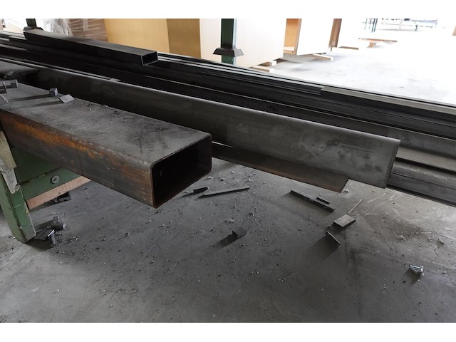 Partij metalen/ inox/aluminium profielen + 9 x houder - afbeelding 7 van  9