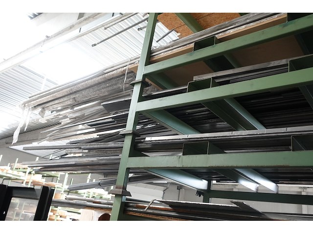 Partij metalen/ inox/aluminium profielen + 9 x houder - afbeelding 9 van  9