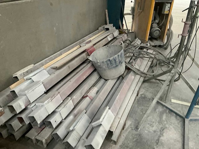 Partij metalen kokerprofielen - afbeelding 3 van  6