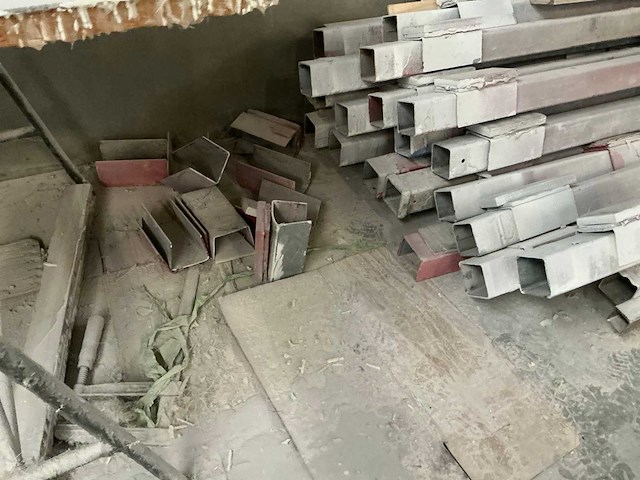 Partij metalen kokerprofielen - afbeelding 4 van  6