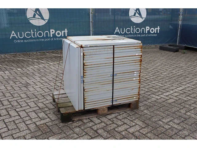 Partij metalen legborden voor magazijnstelling - afbeelding 1 van  1