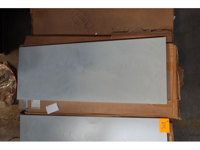Partij metalen legplanken - afbeelding 2 van  4