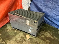 Partij metalen lekbakken met rooster 3x - afbeelding 1 van  4