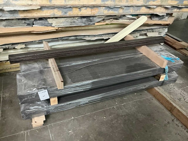 Partij metalen maatstukken - afbeelding 1 van  3