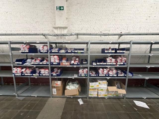 Partij metalen magazijnrekken - afbeelding 2 van  6