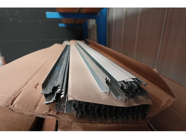 Partij metalen profielen - afbeelding 6 van  8