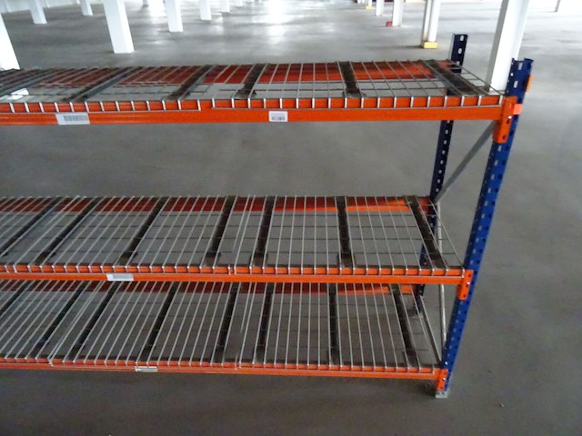 Partij metalen rekken - afbeelding 6 van  6