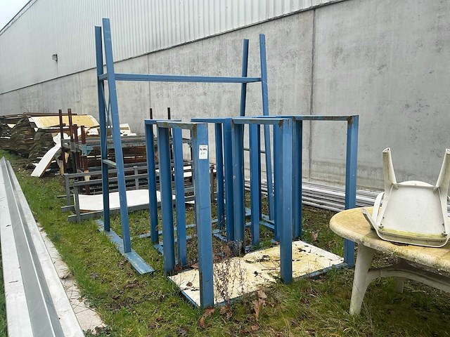 Partij metalen - afbeelding 1 van  7