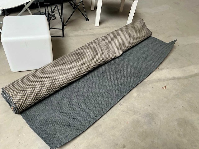 Partij meubilair en decoratie - afbeelding 3 van  3