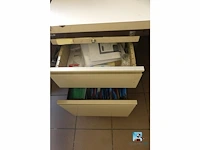 Partij meubilair met it-apparatuur - afbeelding 22 van  25