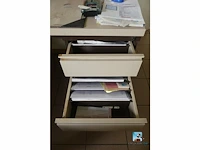 Partij meubilair met it-apparatuur - afbeelding 24 van  25