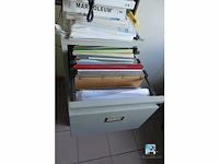 Partij meubilair met it-apparatuur - afbeelding 3 van  28
