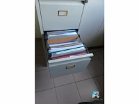 Partij meubilair met it-apparatuur - afbeelding 4 van  28