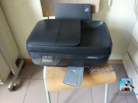 Partij meubilair met it-apparatuur - afbeelding 18 van  28