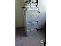 Partij meubilair met it-apparatuur - afbeelding 28 van  28