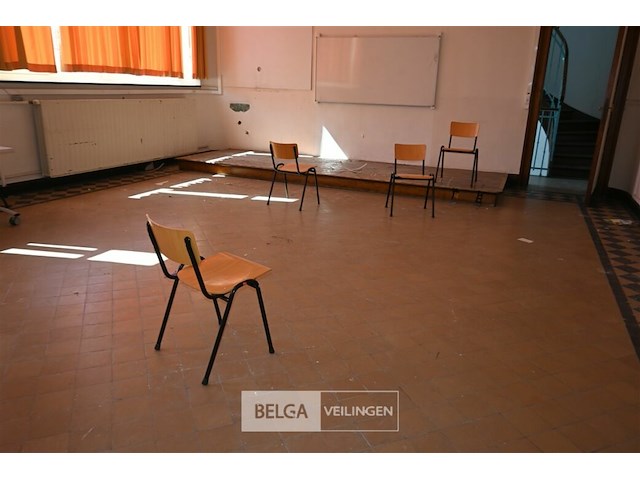 Partij meubilair - afbeelding 5 van  8